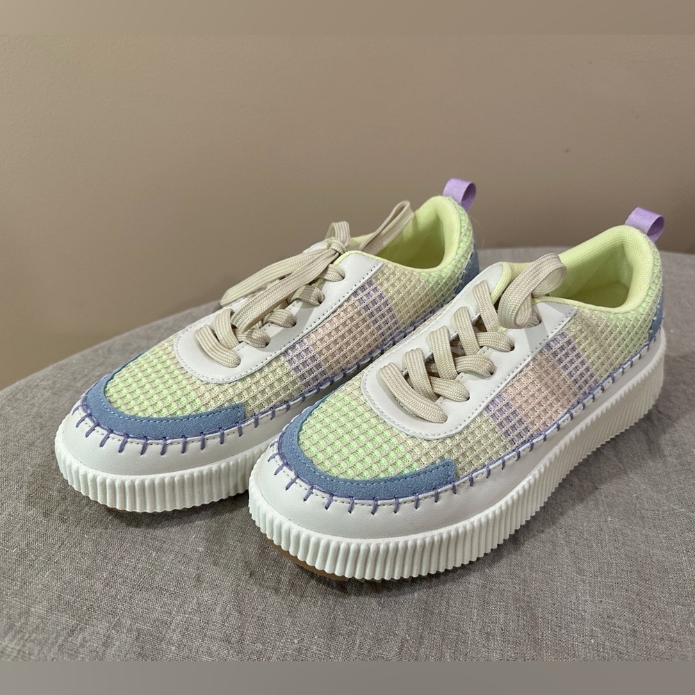 NEW Nicole Miller New York Brita Beige Mist Platform Sneakers Size 8.5